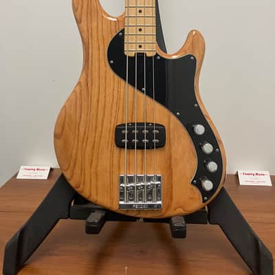 Fender American Deluxe Dimension Bass IV with Maple Fretboard 2014 - 2016 - Natural image 3