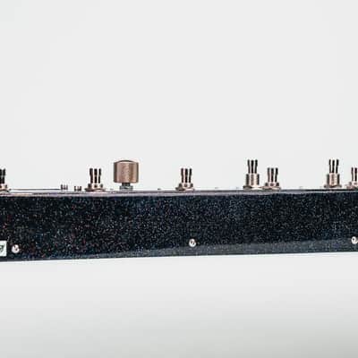 Saturn Pedals - Supernova - Galactic Black - Advanced Effects Switcher & Controller image 4