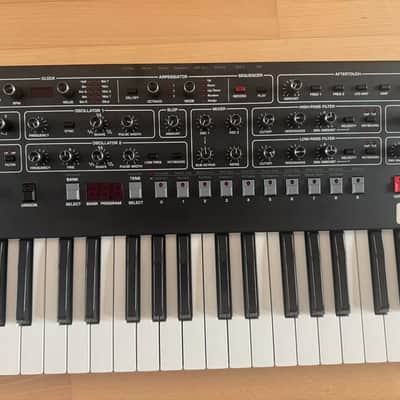 Sequential Prophet-6 49-Key 6-Voice Polyphonic Synthesizer 2018 - 2020 - Black with Wood Sides image 5