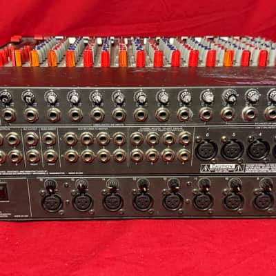 Mackie 1604 + XLR10 mic 16 channel mixer image 4
