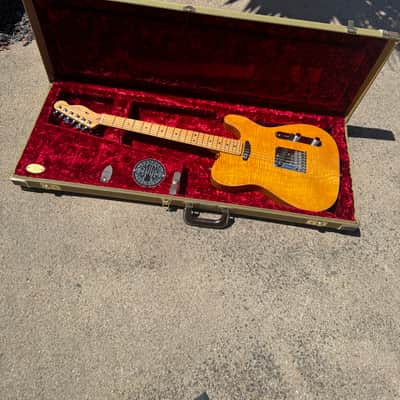 2012 - Fender Select Carved top Telecaster (Amber) image 3