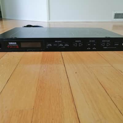 Yamaha TX81Z Rackmount FM Tone Generator 1987 - 1988 - Black