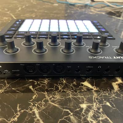 Novation Circuit Tracks Groovebox 2021 - Present - Black image 8