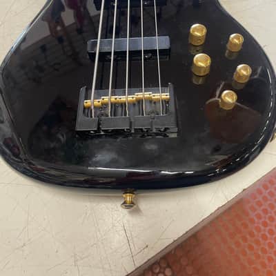 Carvin LB75 5 string bass 1990,s? - Black image 7