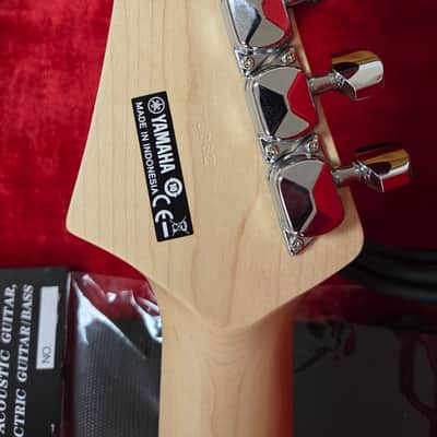 Yamaha PAC012 Pacifica HSS with Rosewood Fretboard 2010 - Present - Red image 6