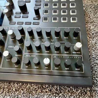 Waldorf Iridium Desktop Synthesizer 2020 - Present - Black image 7