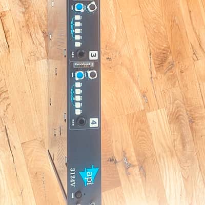 API 3124V 4-Channel Mic Preamp 2017 - Present - Black image 2