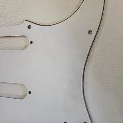 Fender Stratocaster Aged Relic 3 ply Pickguard Parchment image 3