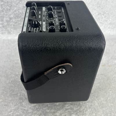 Vox Mini Go 3 portable modeling combo amp with power image 3