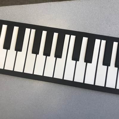 Rock And Roll It!  Foldable  Roll Up Piano Keyboard.Brand new in the box!  Sale Benefits Music Education Nonprofit! image 4