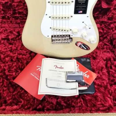 Fender American Vintage II 1957 Stratocaster, Ash Body, Maple FB, Vintage Blonde, w/HSC image 3