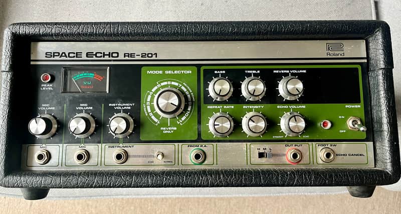 Roland RE-201 Space Echo Tape Delay / Reverb | Reverb Czechia