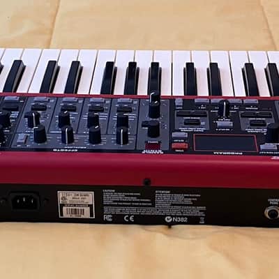 Nord Electro 5D SW61 Semi-Weighted 61-Key Stage Keyboard with Mono Case image 3