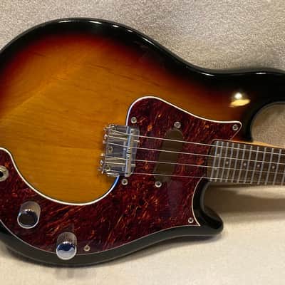 Fender Mandocaster 2013 - Sunburst image 3