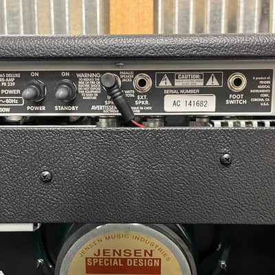 Fender '65 Deluxe Reverb Reissue 22-Watt 1x12" Guitar Combo 1994 - Present - Black image 4