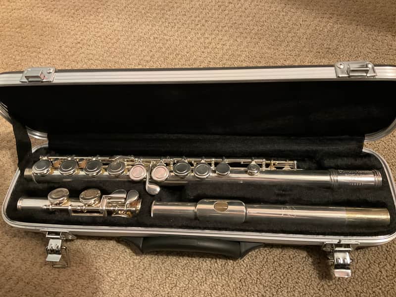 Gemeinhardt 72SP Clean Flute - All New Pads Plays Great image 1
