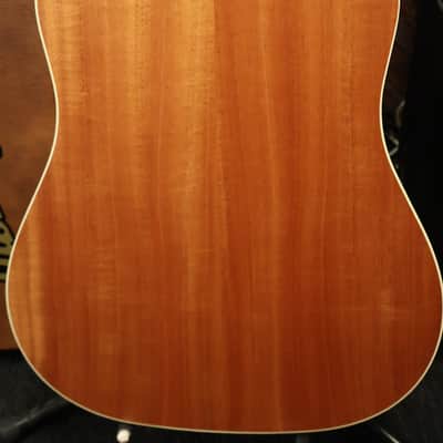 Gibson J-35 Faded 30's Antique Natural image 5