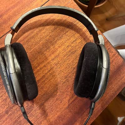 Sennheiser HD 650 with recently replaced pads image 3