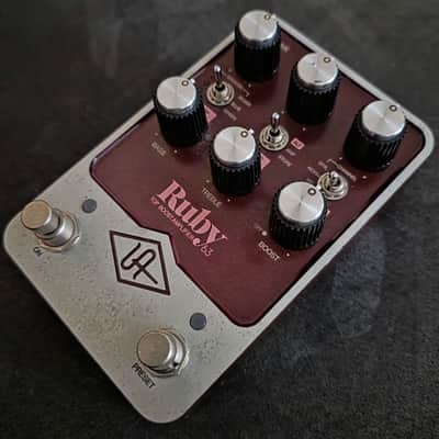 Universal Audio Ruby ’63 Top Boost Amplifier 2022 - Present - Ruby / Silver image 3