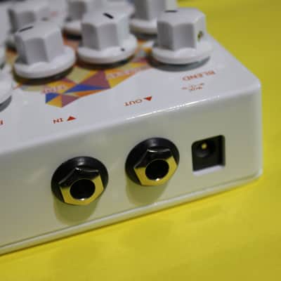 Keeley Caverns Reverb / Delay V2 - White image 6
