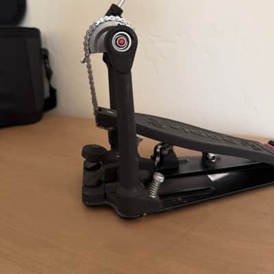 DW 5000 Series Single Bass Drum Pedal Limited Edition Blackout with Protection Racket Case image 4