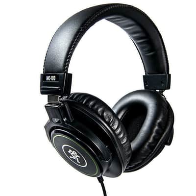 Mackie Performer Bundle 6-Channel Mixer, Two Dynamic Microphones & Headphones image 9
