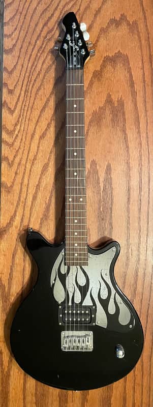 FIRSTACT ファーストアクト ME1980 ストラト ブラック First Act ME1980 Solid Body Electric Guitar - Evolution Music