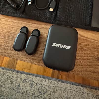 Shure MoveMic Two Receiver Kit Clip-On Microphone and Receiver 2024 - Present - Black image 2