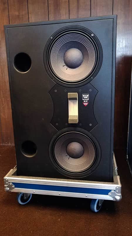 1-Pair-Stage-Accompany-Master-M57-Studio-Monitors-in-Flight-Cases-Never-Used image 1