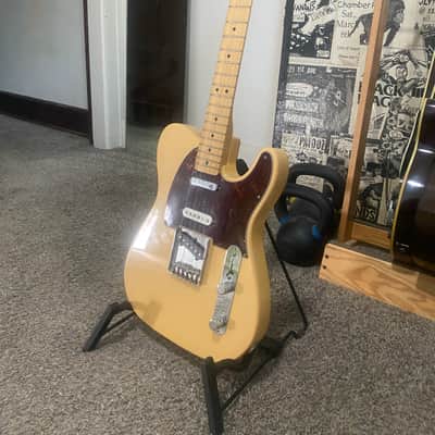 2011 MIM Fender Deluxe Nashville Telecaster with Maple Fretboard - Honey Blonde image 4