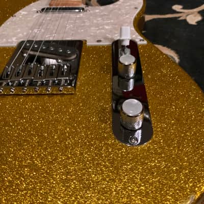 Fender Partscaster 2000s - Gold Sparkle image 11