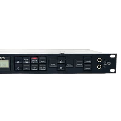Yamaha SPX900 Professional Multi-Effect Processor 1980s - Made in Japan Worldwide Shipment image 4