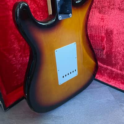 Fender Stratocaster ST-45 Made in Japan 2004 - Sunburst image 6