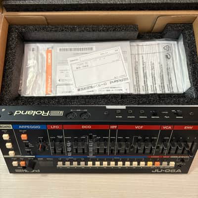 Roland JU-06A Boutique Series Synthesizer Module - Black image 4