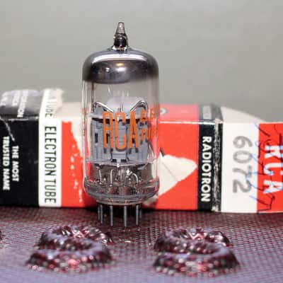RCA 6072 12AY7 GREY PLATE HALO GETTER PERFECT BALANCE NOS+ NIB VINTAGE 1967 image 1