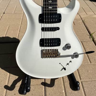 PRS Modern Eagle V - Antique White image 1