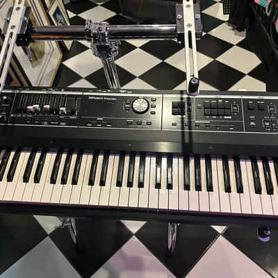 Roland VR-730 73-Key V-Combo Organ 2000s - Black