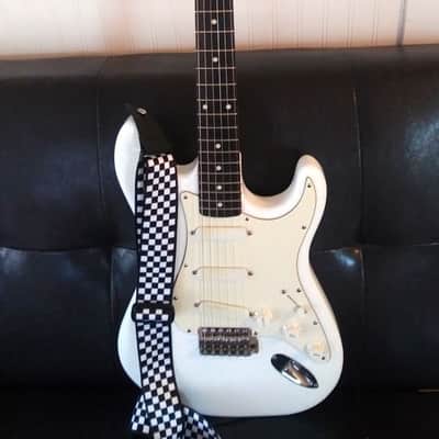 Fender ST-362V Stratocaster Japan "E" Serial Lace Gold Sensors 1986-87 White image 1