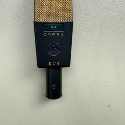 AKG C414 XLII Large Diaphragm Multipattern Condenser Microphone 2015s - Black image 2