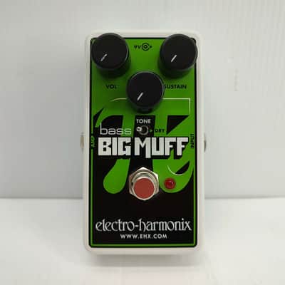 Electro-Harmonix Nano Bass Big Muff Pi Distortion / Sustainer 2014 - Present - Green / Black image 1