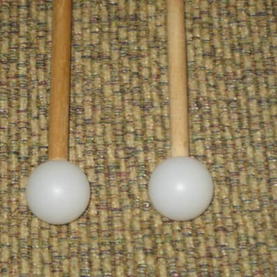 ONE pair new old stock (with packaging) Musser M4225 Mallets, white 1" medium-hard poly-ball head with birch handles -- recommended use is for bells or xylophone (from around 2019) Made in USA image 3
