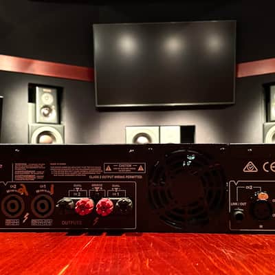 Crown XLS 2502 2-Channel 775w Power Amplifier image 6
