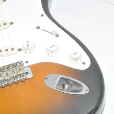 Fender Japan ST57(T)'57 Stratocaster 2-Tone Sunburst Electric Guitar Ref No 7481 image 4