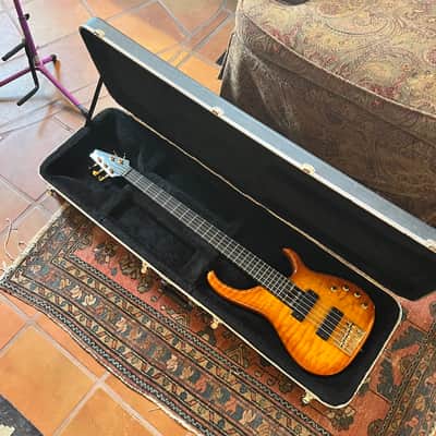 Modulus Quantum 5 2001 - Quilted maple WITH HARD CASE image 10