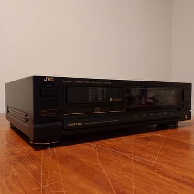 JVC XL-M400 6-Disc CD Changer/Player image 1
