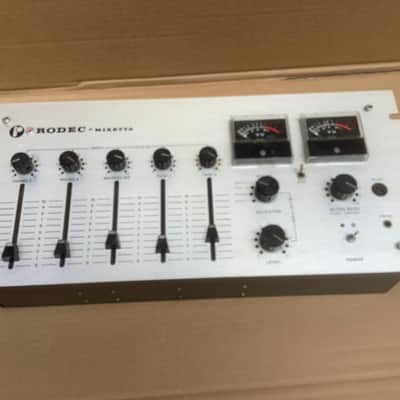 Rodec Mixetta vintage audio mixer image 2