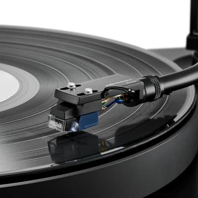 Audio-Technica AT-VM520xEB/H VMx Headshell with Dual Moving Magnet Cartridge and 0.3 x 0.7 mil Elliptical Bonded Stylus for Turntable image 2