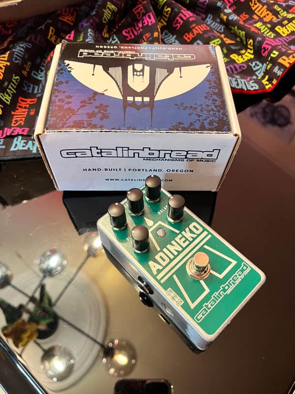 Catalinbread Adineko Oil Can Delay 2024 - Present '70s Collection Green