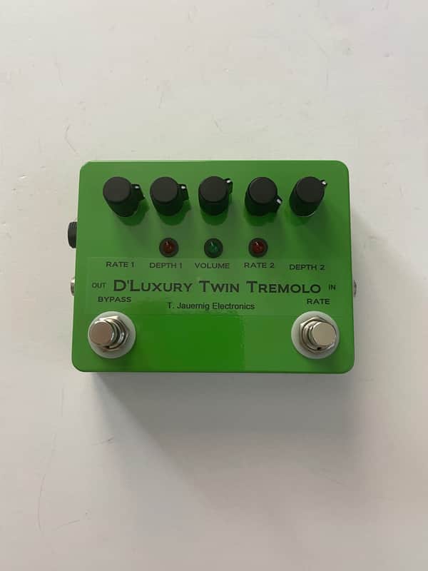 T. Jauernig Electronics D’Luxury Twin Tremolo Rare Guitar Effect Pedal image 1