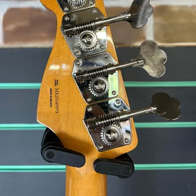 Fender Vintera II '60s Precision Bass 3-Colour Sunburst 2023 Electric Bass image 8